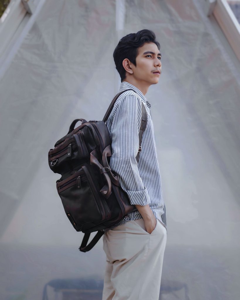 Tas Selempang Cowok Oregon: Multifungsi dan Stylish dari Kael Leather Goods