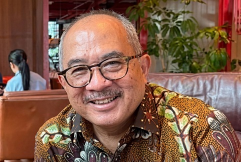 Suryopratomo Resmi Pimpin Gajah Tunggal