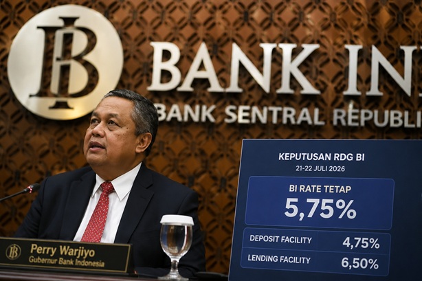 Gubernur Bank Indonesia Perry Warjiyo menjelaskan keputusan mempertahankan BI Rate bertujuan menjaga stabilitas nilai tukar rupiah